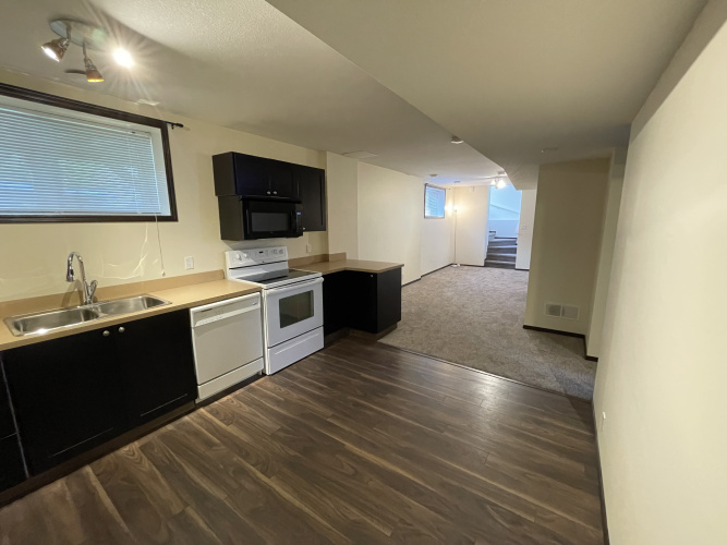 Basement Suite For Rent Bsmt - 3729 44A Avenue, Red Deer, 2 Bedrooms, 1 Bathroom