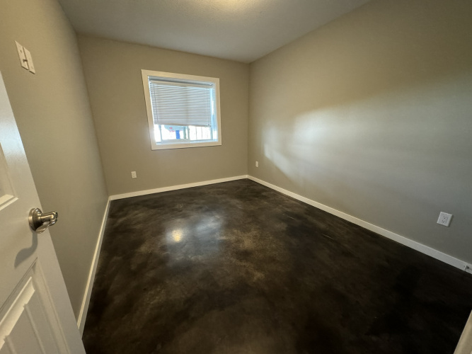 Lower For Rent 102 - 4619 49 Street, Sylvan Lake, 2 Bedroom, 1 Bathroom
