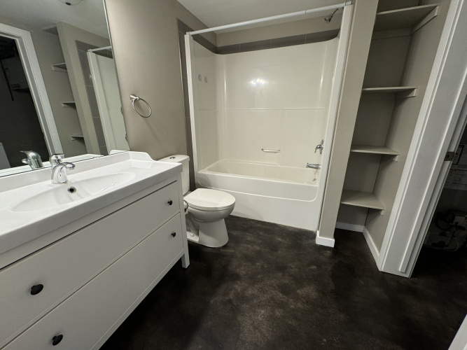 Lower For Rent 102 - 4619 49 Street, Sylvan Lake, 2 Bedroom, 1 Bathroom