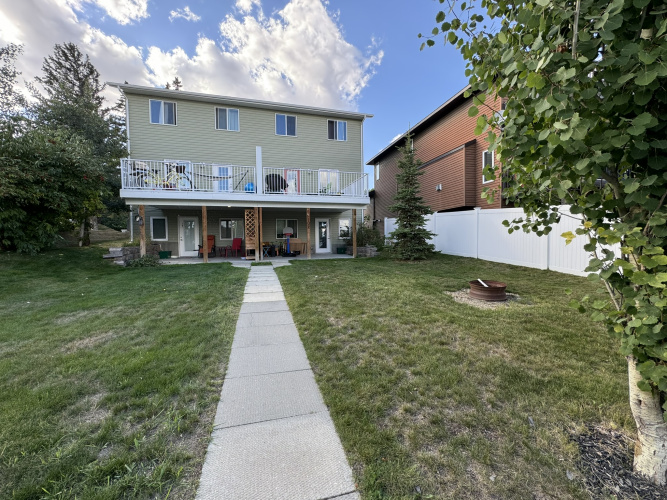 Lower For Rent 102 - 4619 49 Street, Sylvan Lake, 2 Bedroom, 1 Bathroom