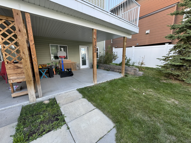 Lower For Rent 102 - 4619 49 Street, Sylvan Lake, 2 Bedroom, 1 Bathroom