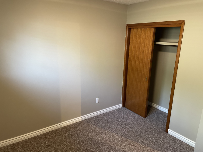 Basement Suite For Rent Bsmt, 5626 55 Street, Red Deer, 2 Bedrooms, 1 Bathroom