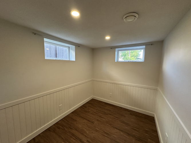 Basement Suite For Rent Bsmt, 3916 46 Street, Red Deer, 2 Bedrooms, 1 Bathroom