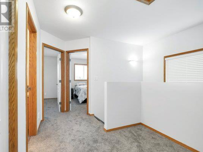 Townhouse For Rent 1 Lark Close, Sylvan Lake, 3 Bedroom, 2.5 Bathroom