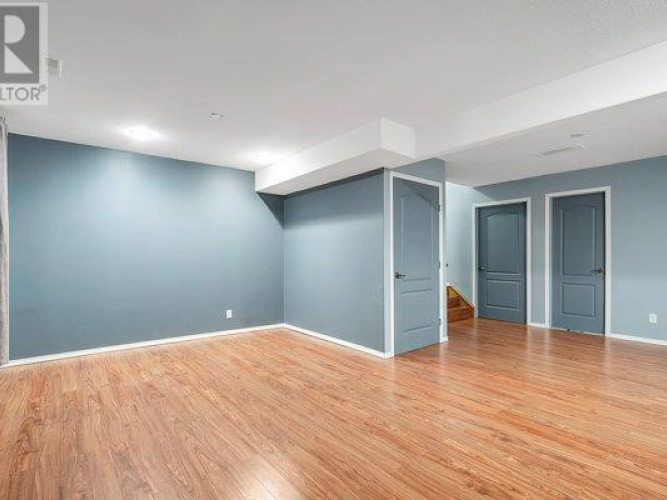 Townhouse For Rent 1 Lark Close, Sylvan Lake, 3 Bedroom, 2.5 Bathroom