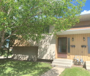 Fourplex For Rent 5A Oliver Street, Red Deer, 2 Bedroom, 1.5 Bathroom Fourplex For Rent 5A Oliver Street, Red Deer, 2 Bedroom, 1.5 Bathroom