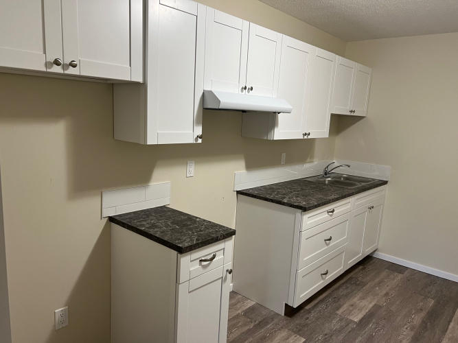 Apartment For Rent 206, 5301 46 Ave, Red Deer, 1 Bedroom, 1 Bathroom