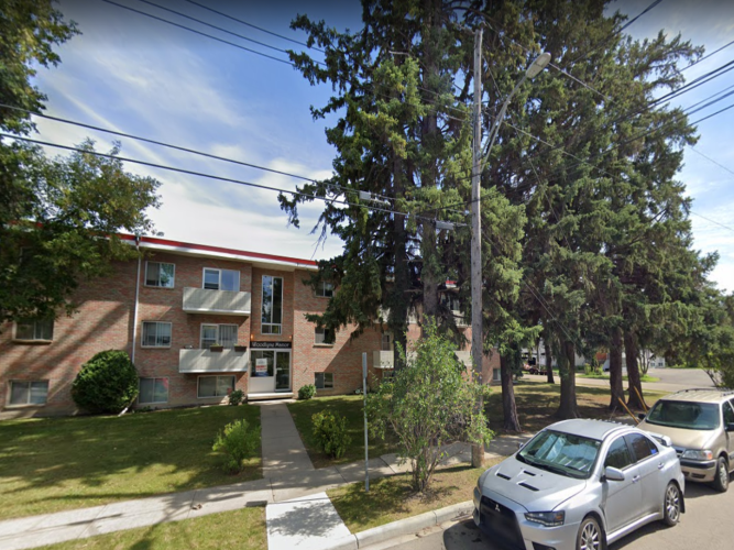 Apartment For Rent 206, 5301 46 Ave, Red Deer, 1 Bedroom, 1 Bathroom