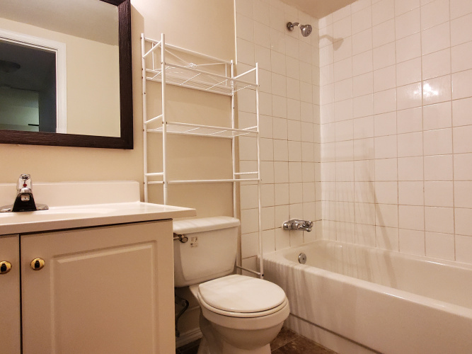 Apartment For Rent 107 - 5920 60A Street, Red Deer, 3 Bedrooms, 1 Bathroom