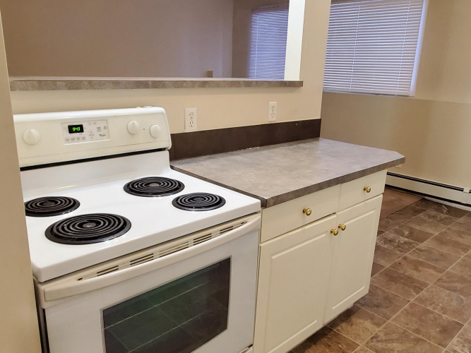 Apartment For Rent 107 - 5920 60A Street, Red Deer, 3 Bedrooms, 1 Bathroom