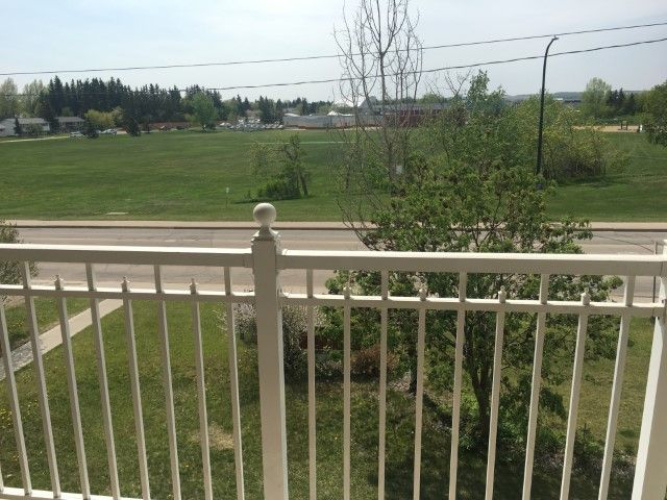 Apartment For Rent 201, 6547 59 Ave, Red Deer, 2 Bedrooms, 1 Bathroom