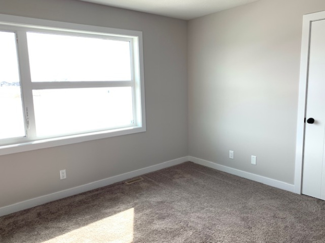 Townhouse For Rent 93 Ava Crescent, Blackfalds, 3 Bedrooms, 1.5 Bathrooms