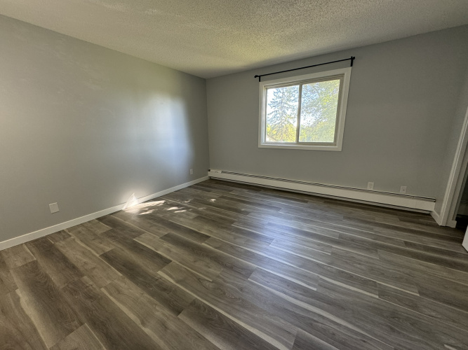 Apartment For Rent 209, 5628 - 58 Street, Lacombe, 1 Bedroom, 1 Bathroom