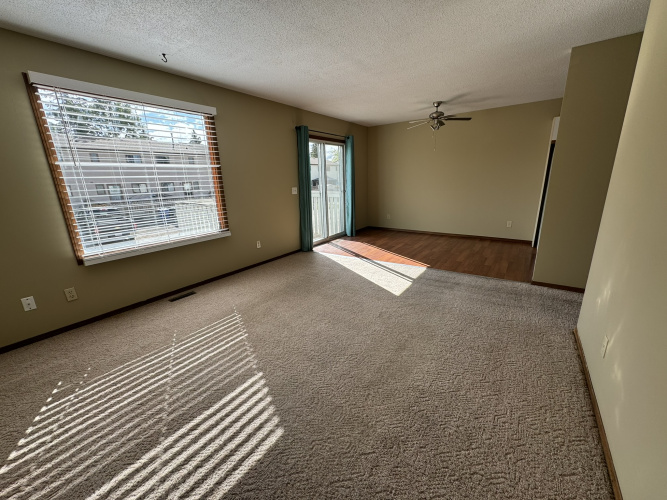 Townhouse For Rent 7 - 33 Cosgrove Crescent, Red Deer, 2 Bedroom, 1.5 Bathroom