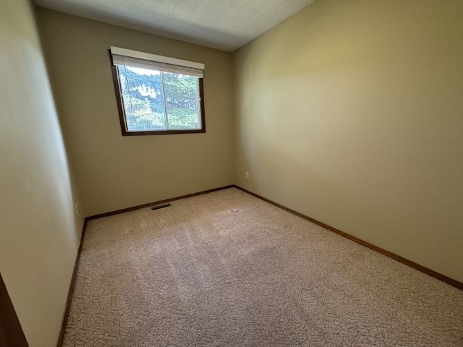 Townhouse For Rent 7 - 33 Cosgrove Crescent, Red Deer, 2 Bedroom, 1.5 Bathroom