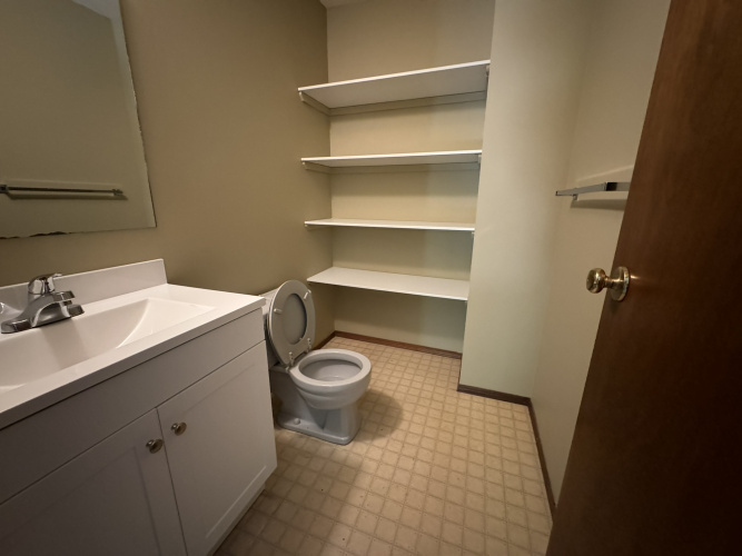 Townhouse For Rent 7 - 33 Cosgrove Crescent, Red Deer, 2 Bedroom, 1.5 Bathroom