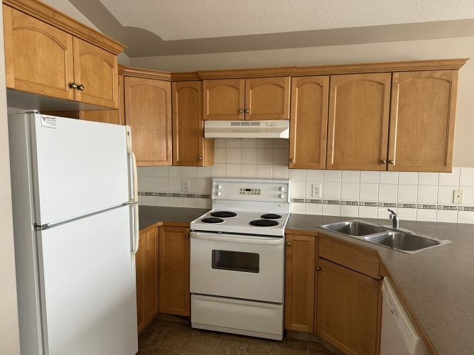 Apartment For Rent 102, 6547 59 Ave, Red Deer, 2 Bedroom, 1 Bathroom