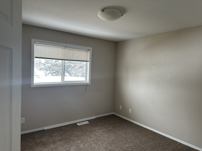 Apartment For Rent 102, 6547 59 Ave, Red Deer, 2 Bedroom, 1 Bathroom