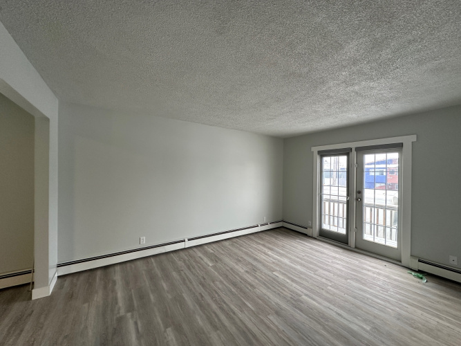 Apartment For Rent 2 - 4518 47A Ave, Sylvan Lake, 2 Bedrooms, 1 Bathroom