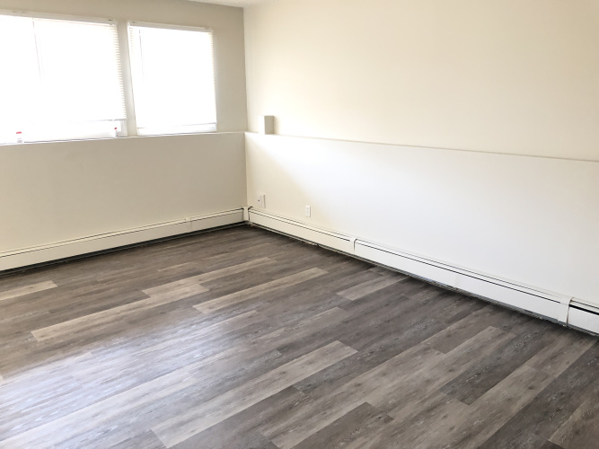 Apartment For Rent 108 - 5920 60A Street, Red Deer, 3 Bedrooms, 1 Bathroom