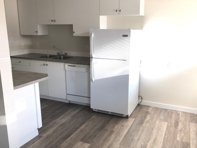 Apartment For Rent 108 - 5920 60A Street, Red Deer, 3 Bedrooms, 1 Bathroom