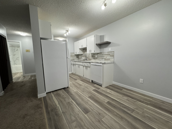 Apartment For Rent 112, 5628 - 58 Street, Lacombe, 1 Bedroom, 1 Bathroom