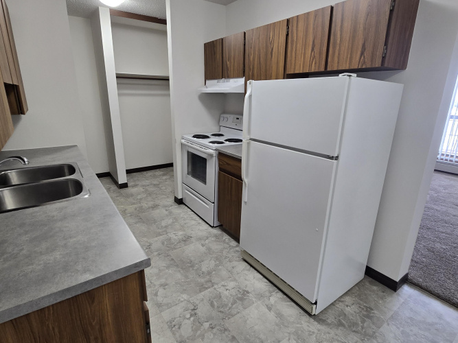 Apartment For Rent 3307/3319/3331-51 Avenue Close, Red Deer, 1 Bedroom, 1 Bathroom