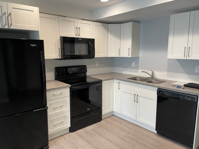 Apartment For Rent 104 - 5312 Lakeshore Drive, Sylvan Lake, 1 Bedroom, 1 Bathroom