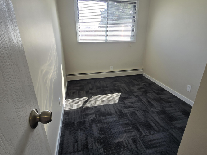 Apartment For Rent 4728-55 Street, Red Deer, 2 Bedroom, 1 Bathroom