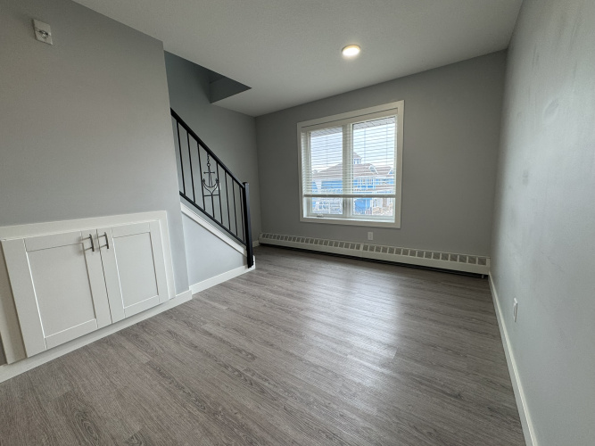 Apartment For Rent 203 - 5312 lakeshore drive, Sylvan Lake, 1.5 Bedrooms, 1.5 Bathrooms