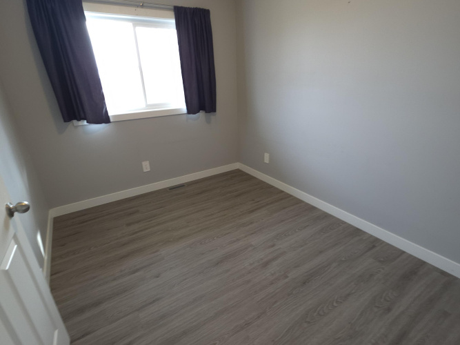 Fourplex For Rent C, 5017 Wilson Street, Blackfalds, 3 Bedrooms, 2.5 Bathrooms