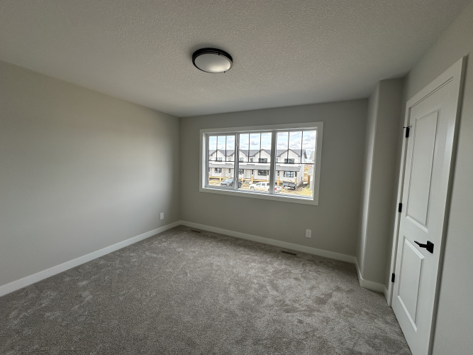Townhouse For Rent 246 Halifax Close, Penhold, 3 Bedrooms, 2.5 Bathrooms