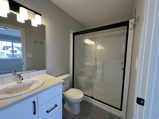 Townhouse For Rent 246 Halifax Close, Penhold, 3 Bedrooms, 2.5 Bathrooms