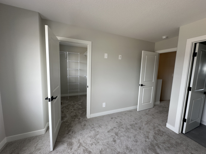 Townhouse For Rent 246 Halifax Close, Penhold, 3 Bedrooms, 2.5 Bathrooms