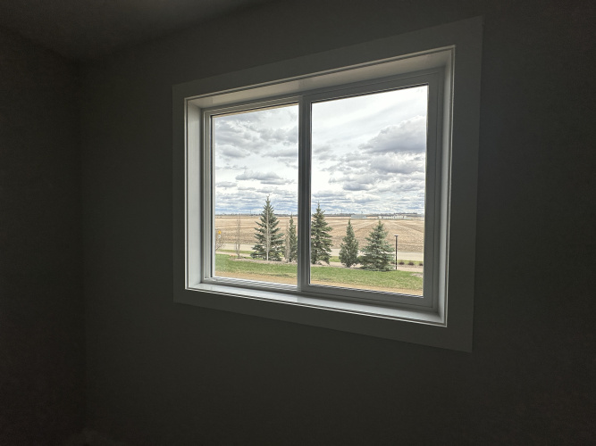 Townhouse For Rent 246 Halifax Close, Penhold, 3 Bedrooms, 2.5 Bathrooms