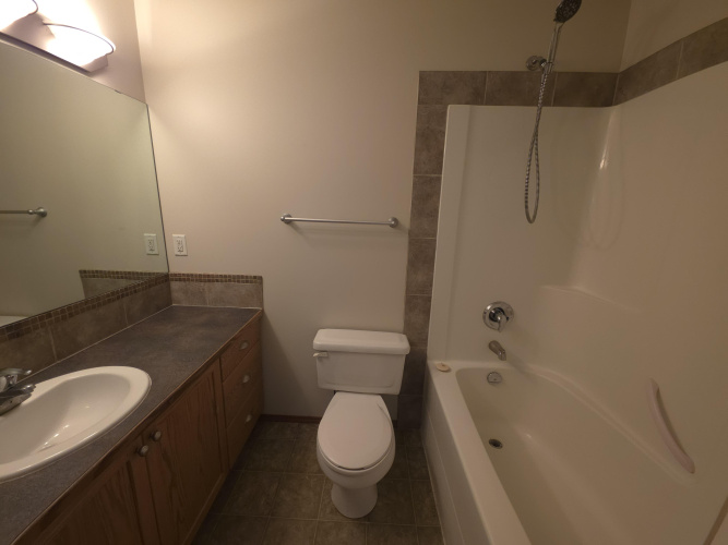 Upper For Rent Main, 123 Kidd Close, Red Deer, 2 Bedrooms, 2 Bathrooms