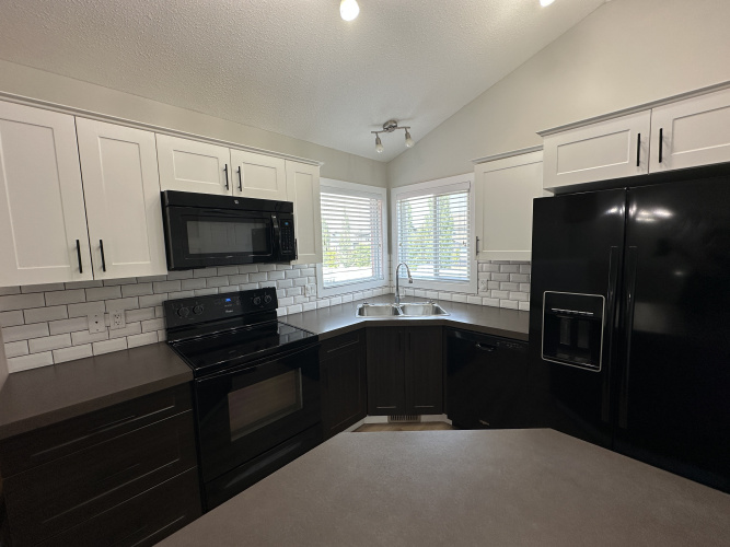 House For Rent 71 Timberstone Way, Red Deer, 4 Bedrooms, 3 Bathrooms