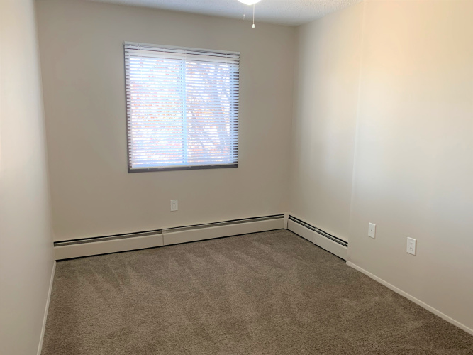 Apartment For Rent 202 - 5110 38 Street, Red Deer, 1 Bedroom, 1 Bathroom