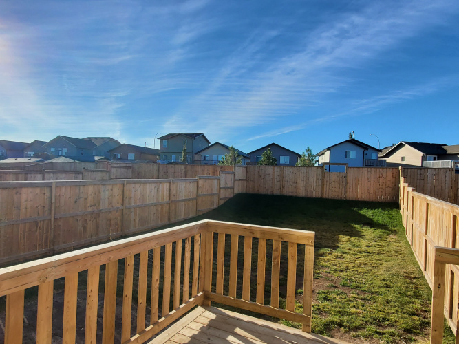 Duplex For Rent 106 Ava Crescent, Blackfalds, 3 Bedroom, 2.5 Bathroom