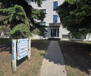 Apartment For Rent 204, 4728-55 Street, Red Deer, 1 Bedroom, 1 Bathroom