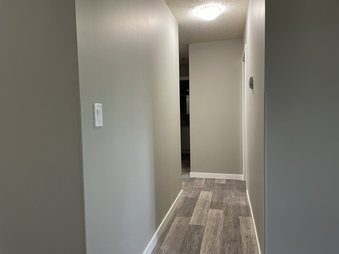 Apartment For Rent 303 - 3905 56 Avenue, Red Deer, 2 Bedroom, 1 Bathroom
