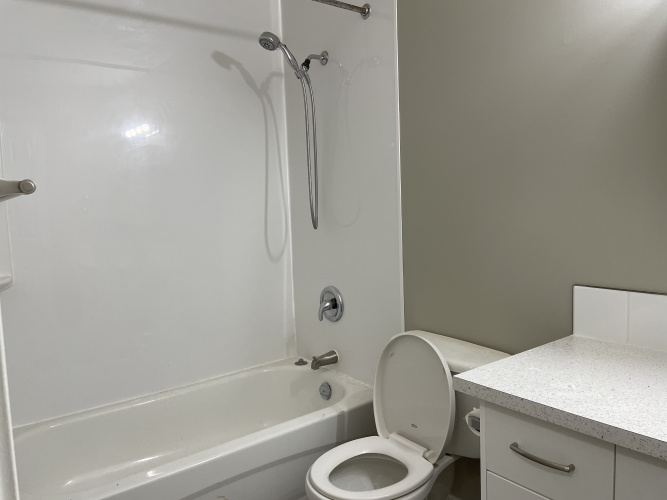 Apartment For Rent 303 - 3905 56 Avenue, Red Deer, 2 Bedroom, 1 Bathroom