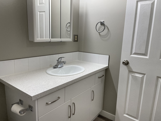 Apartment For Rent 303 - 3905 56 Avenue, Red Deer, 2 Bedroom, 1 Bathroom