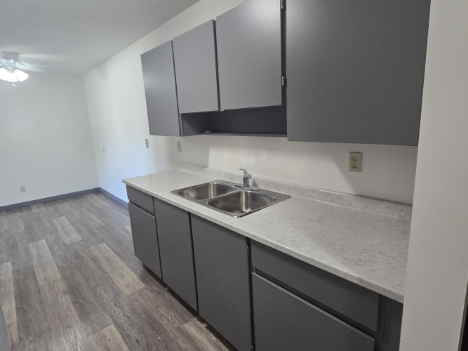 Apartment For Rent 3307 51 Avenue Close, Red Deer, 2 Bedrooms, 1 Bathroom