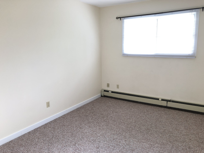Apartment For Rent 302 - 5832 60A Street, Red Deer, 2 Bedroom, 1 Bathroom