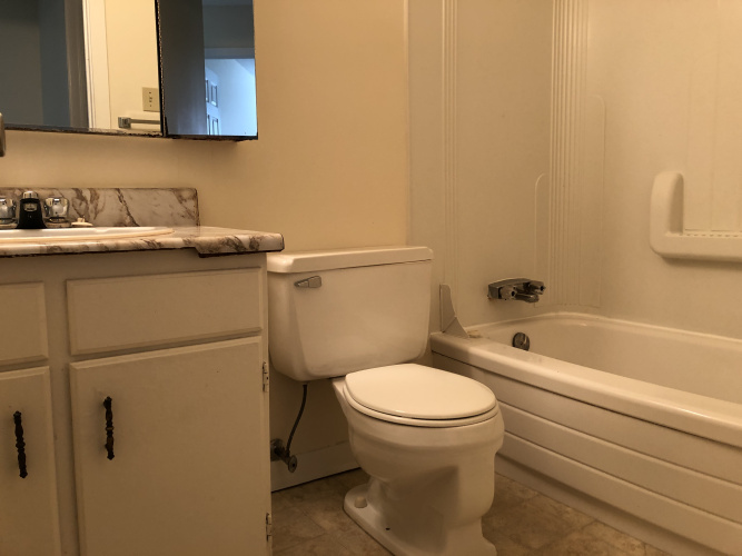 Apartment For Rent 302 - 5832 60A Street, Red Deer, 2 Bedroom, 1 Bathroom
