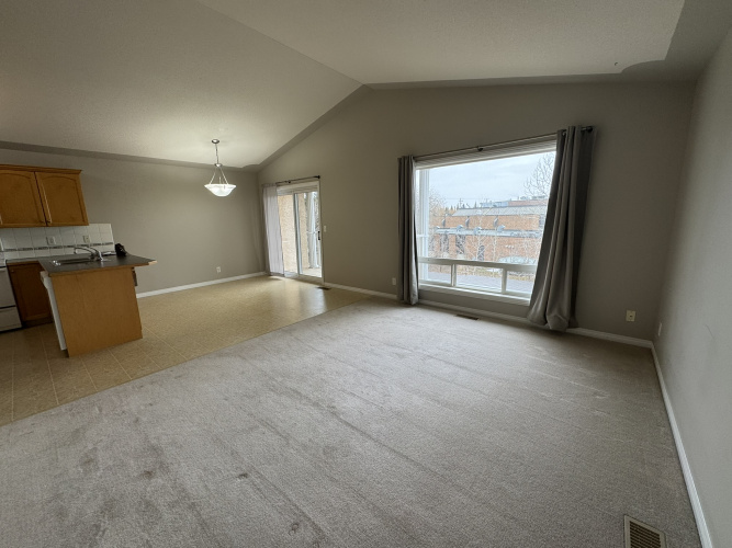 Apartment For Rent 202, 6547 59 Ave, Red Deer, 2 Bedroom, 1 Bathroom