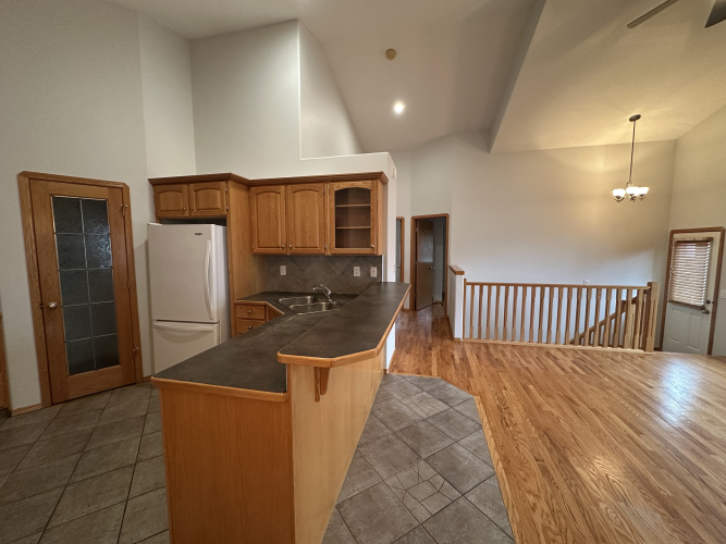 Duplex For Rent 2 Root Close, Red Deer, 4 Bedrooms, 3 Bathrooms