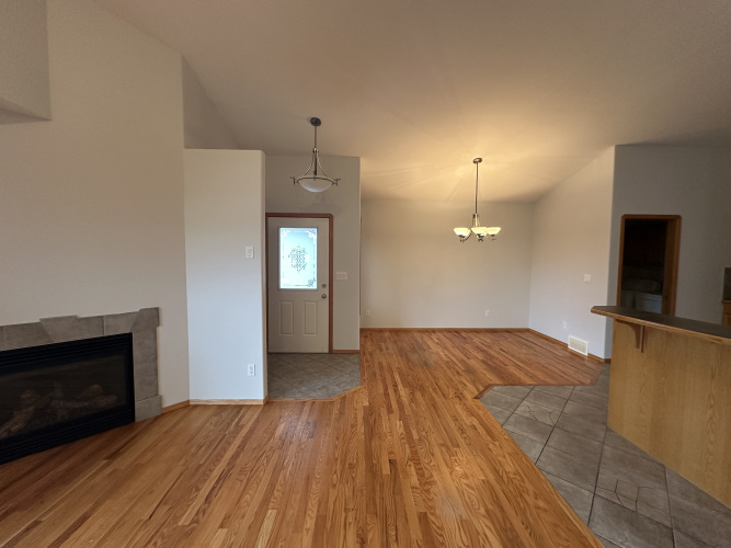 Duplex For Rent 2 Root Close, Red Deer, 4 Bedrooms, 3 Bathrooms