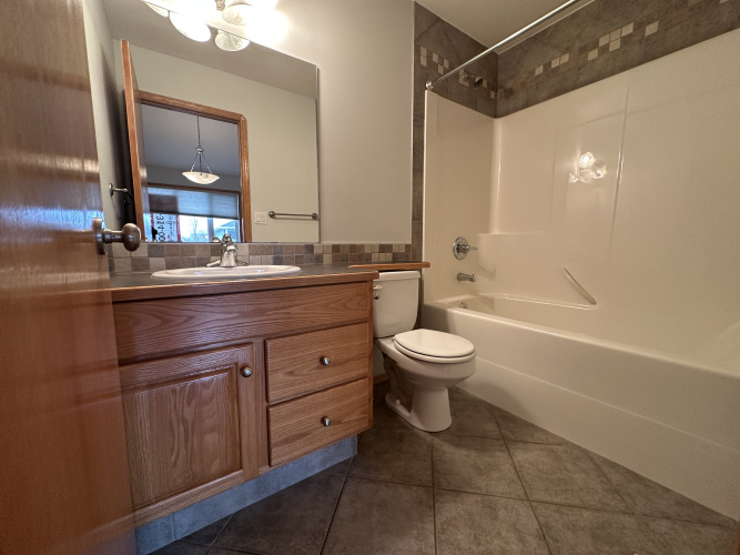 Duplex For Rent 2 Root Close, Red Deer, 4 Bedrooms, 3 Bathrooms